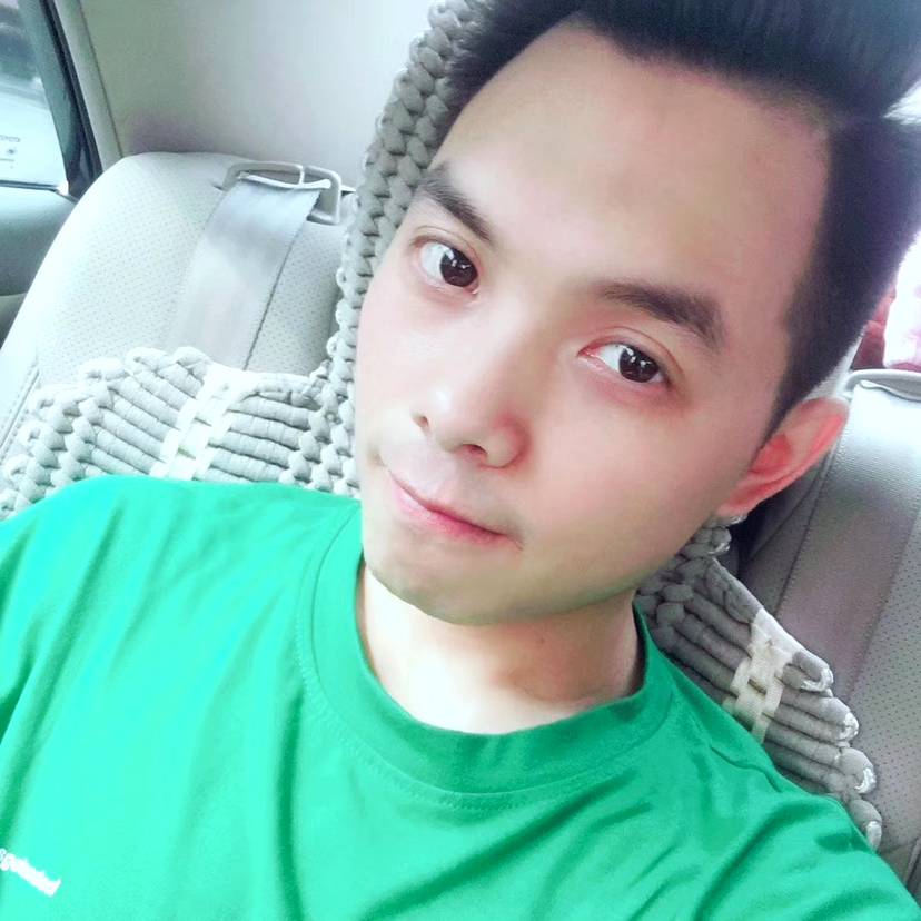 初见向发夹的照片