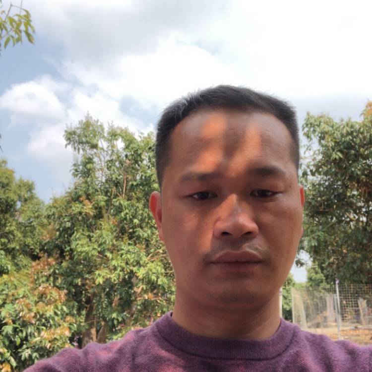 金针菇凝眸孤單的照片