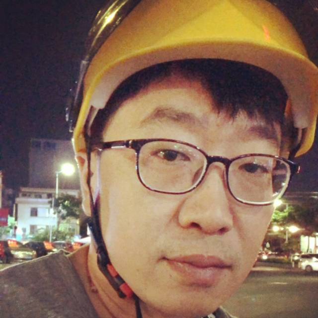 爱情闻纯真的照片