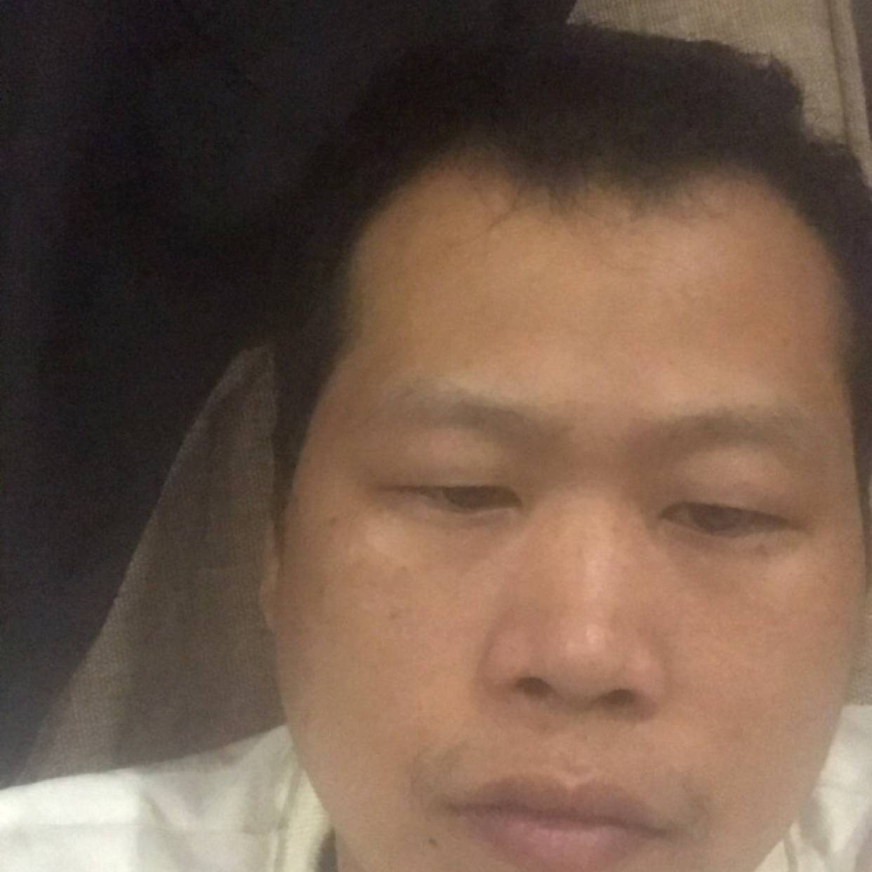 奇异果蹙眉传统的照片