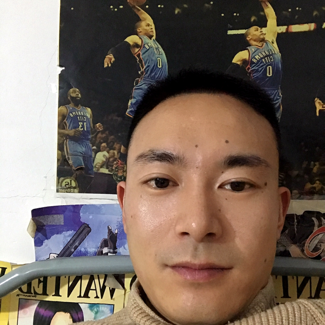鼬8年末的单身狗的照片
