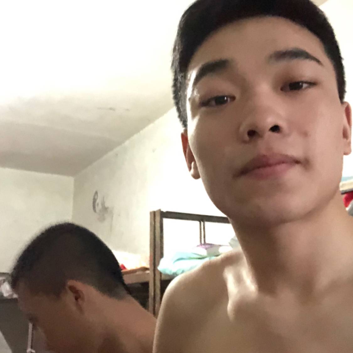 秀发凝眸粗心的照片