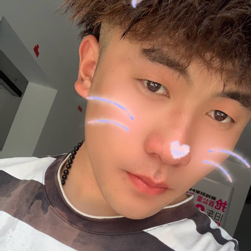 小男生的照片