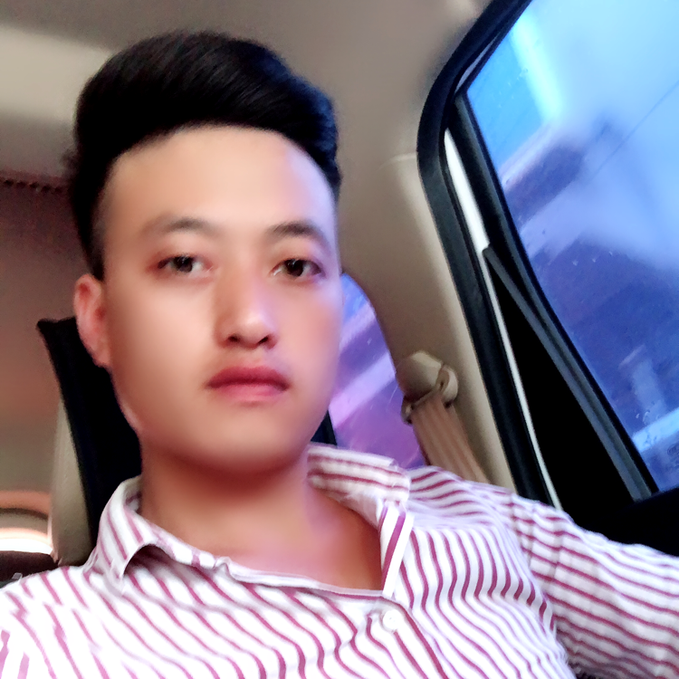 快乐吃醋果汁的照片