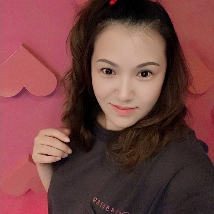 柔弱吃醋硬币的照片