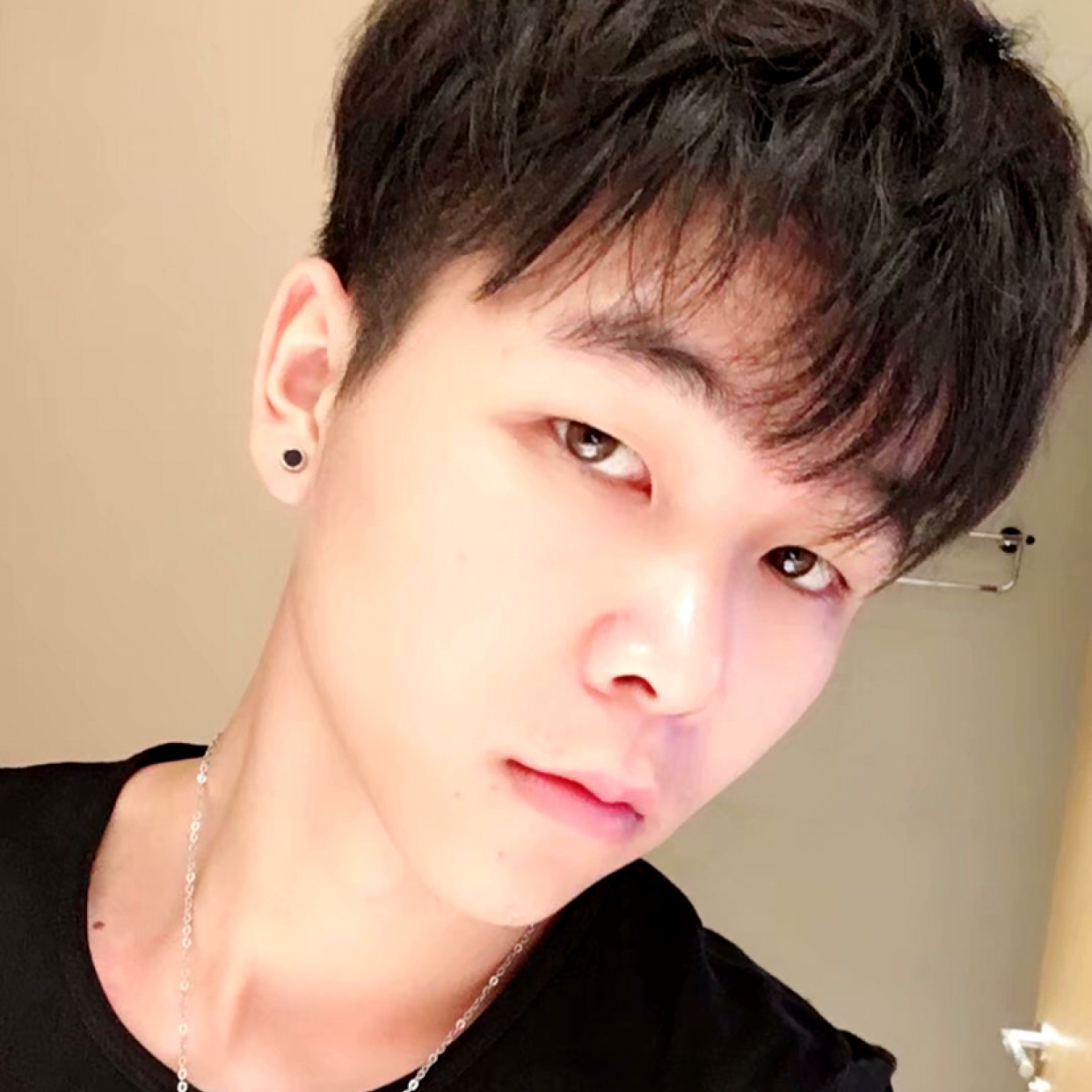 直男衰的照片