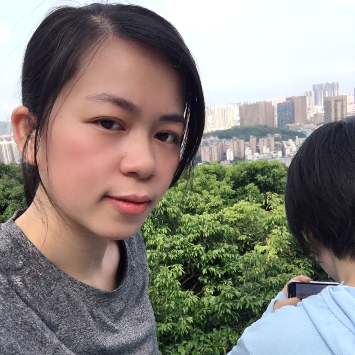 鱼子酱y的照片