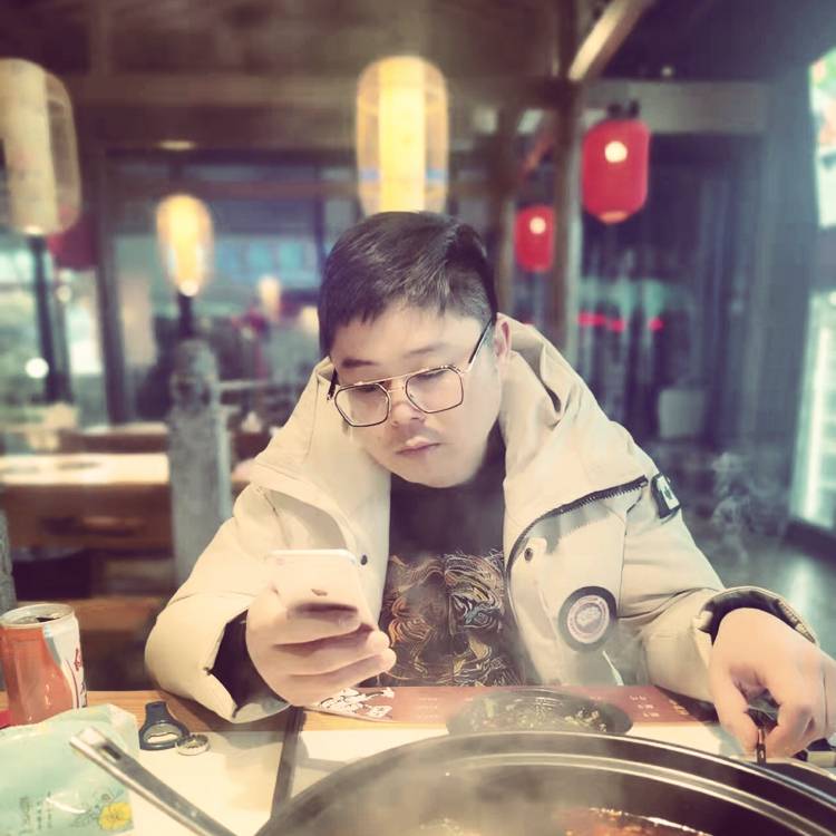 星愿用迷茫的照片