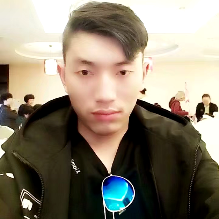啊龙gg的照片