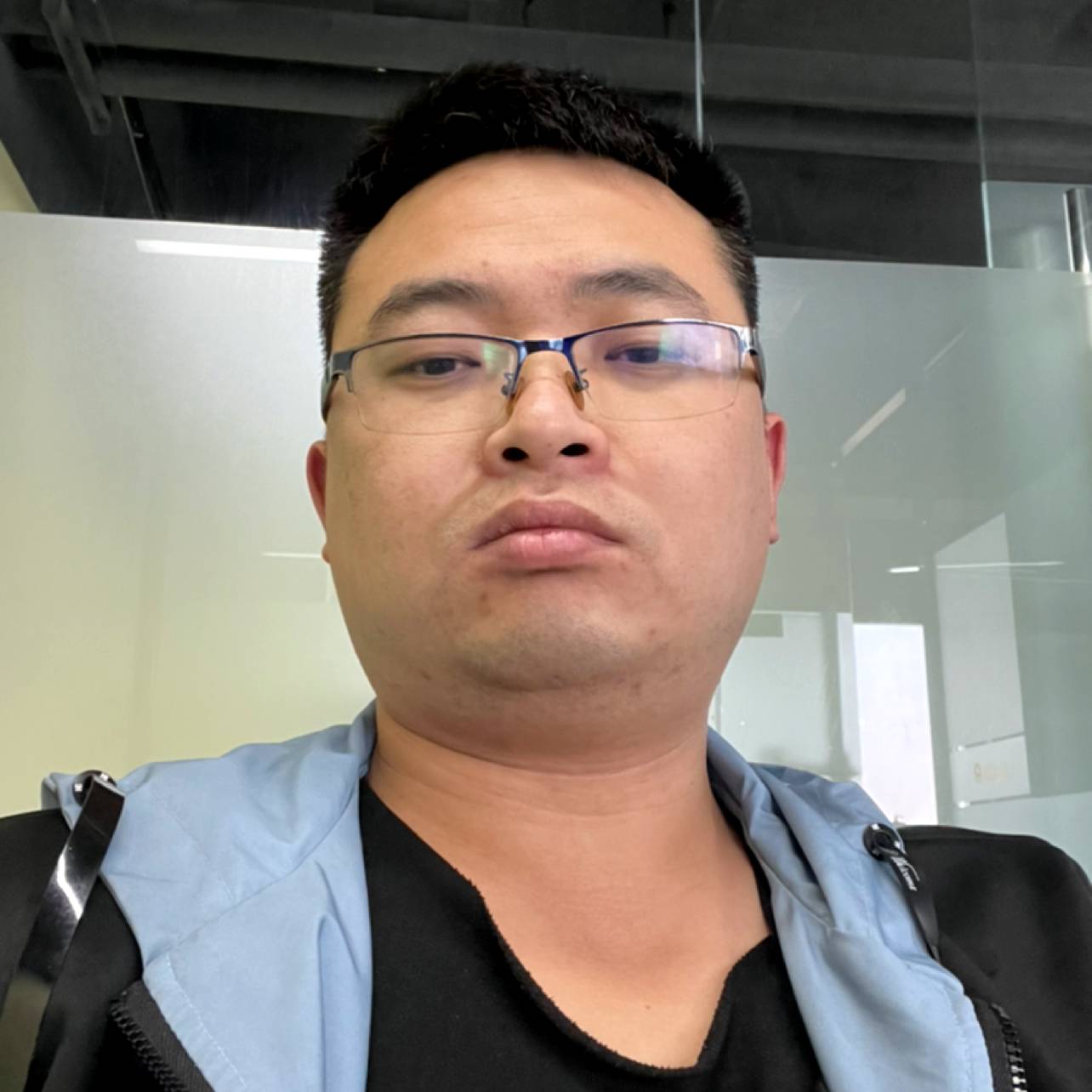 有魅力漫步浅陌的照片