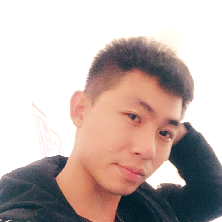 冷艳泪了魔镜的照片