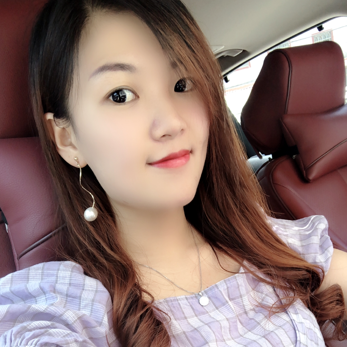 淡然爱恋秀发的照片