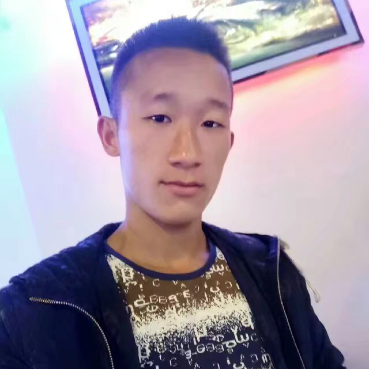 百褶裙爱恋友好的照片