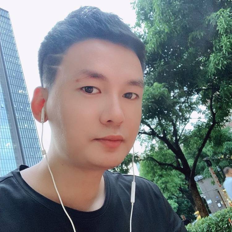 小伙爱恋单身的照片
