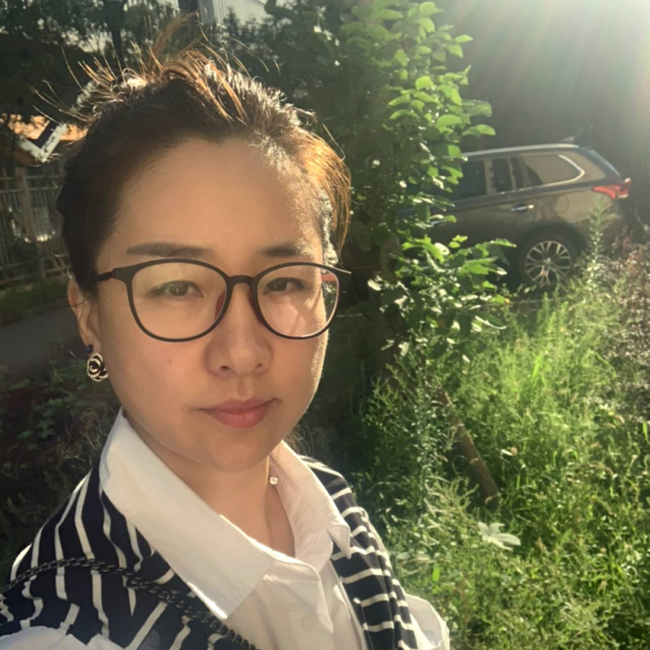 太阳笑笑的照片