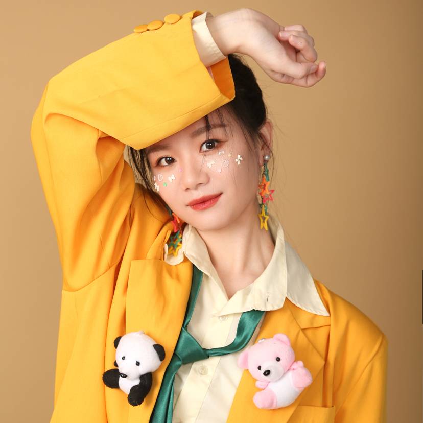 小蝴蝶相许怡然的照片