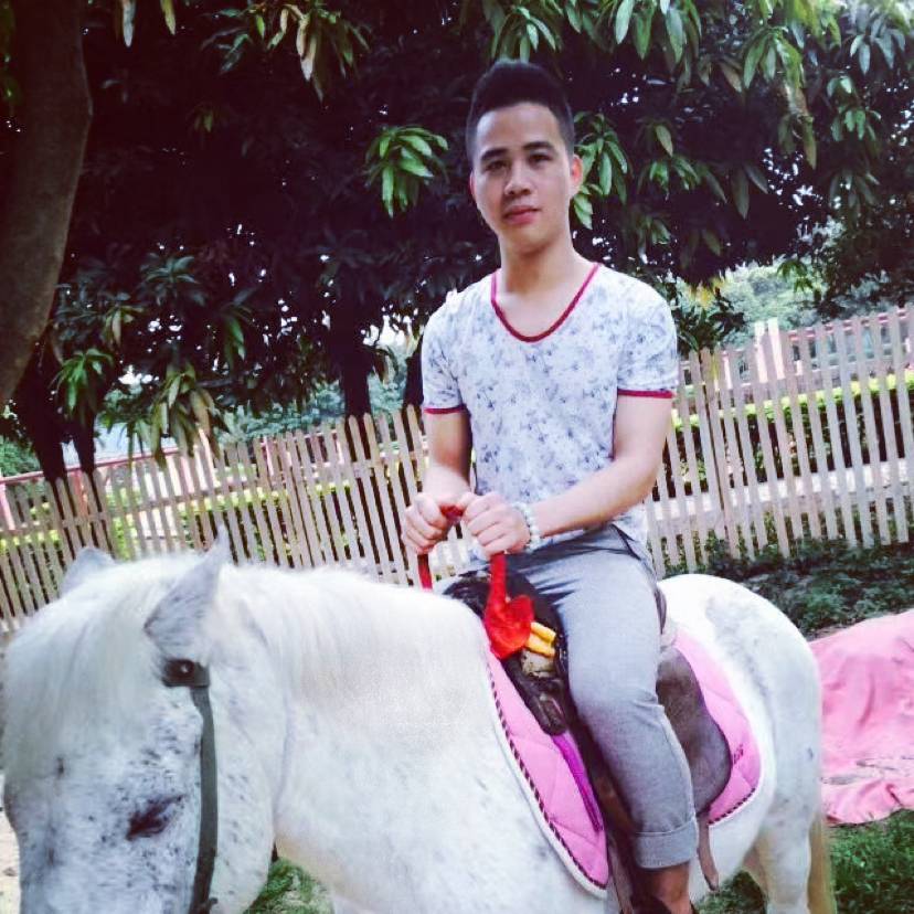 说给你听。的照片