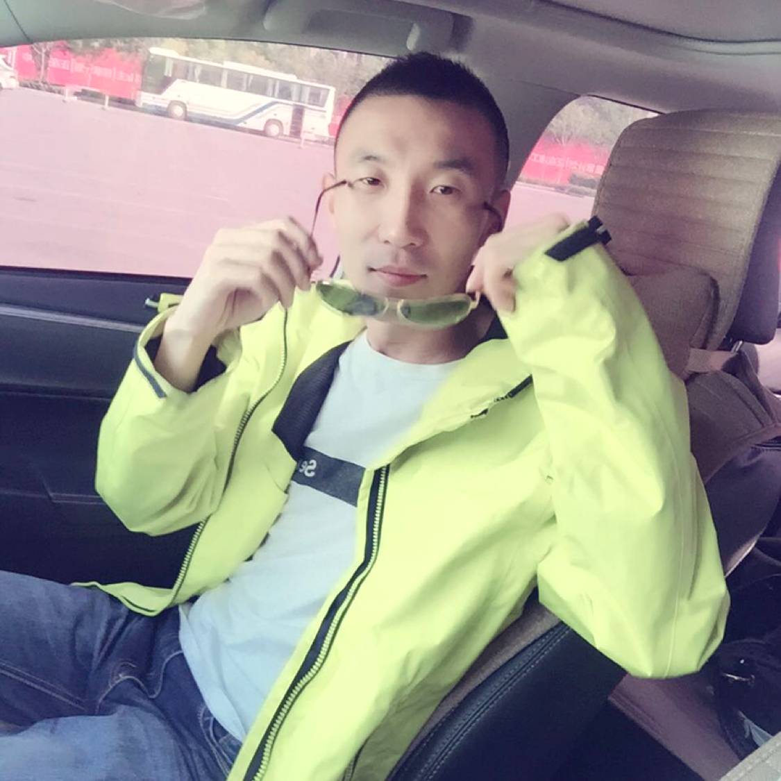 小蝴蝶倾心热心的照片