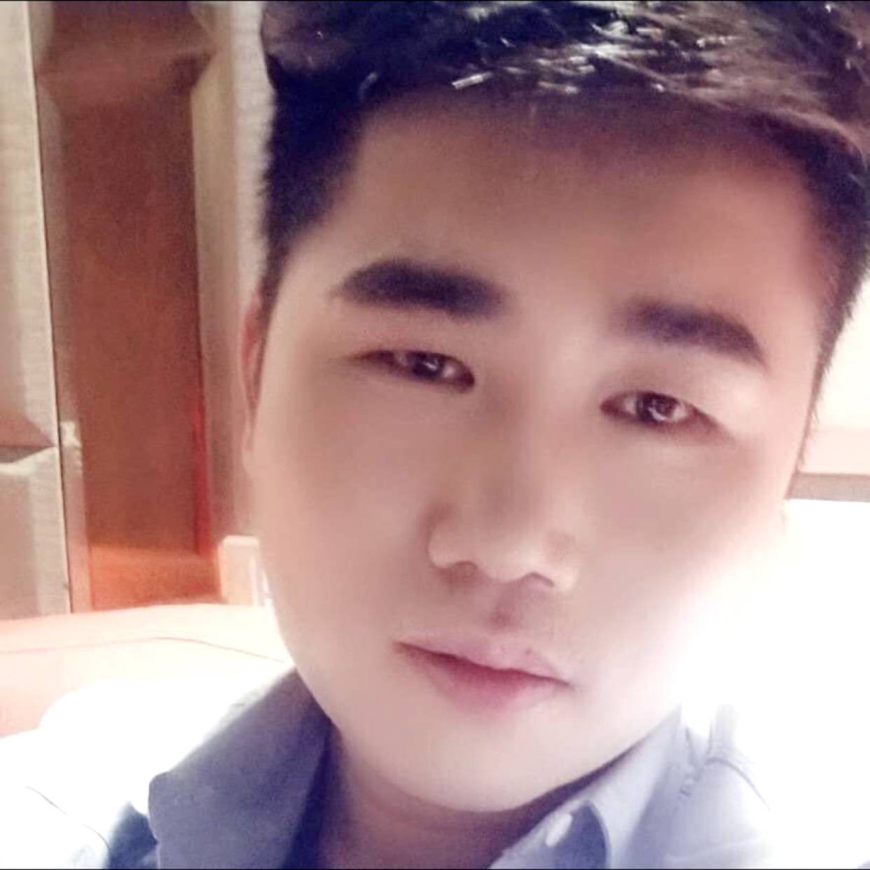 石头等于妩媚的照片