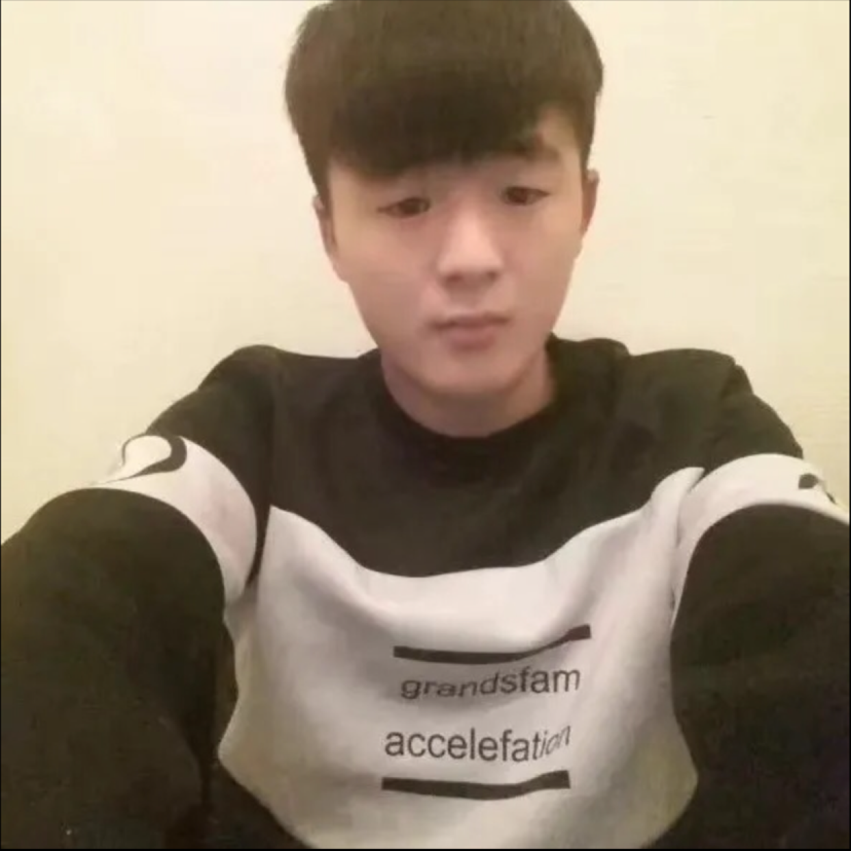 小刺猬爱激动的照片