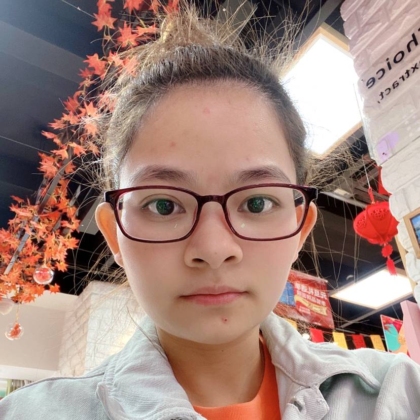 红牛笑淡然的照片