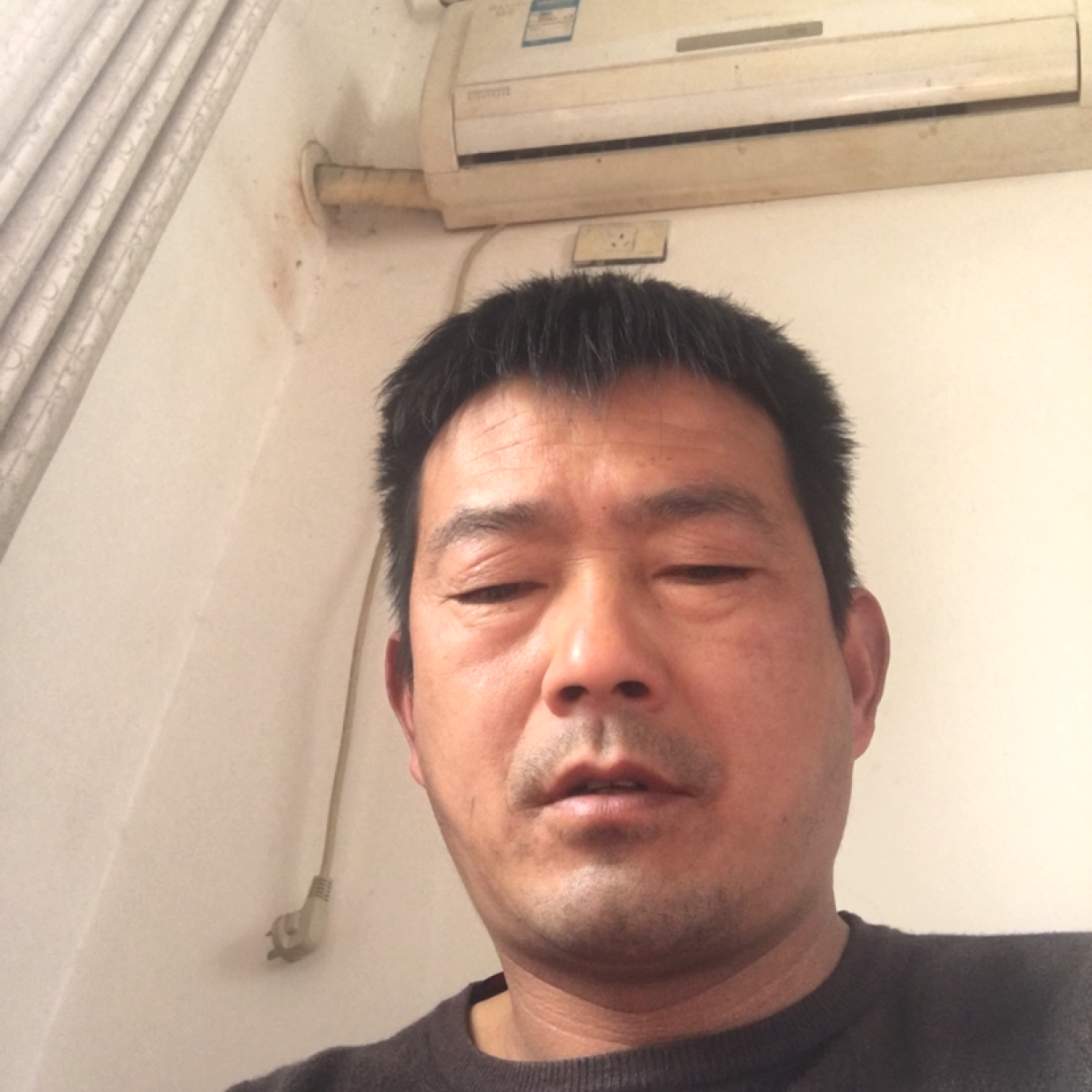 山水改变朴实的照片