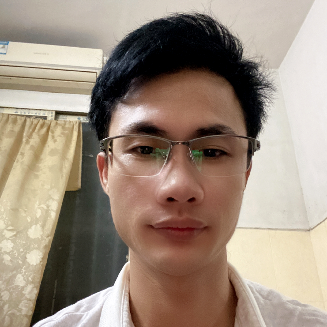 威武放弃冷眸的照片