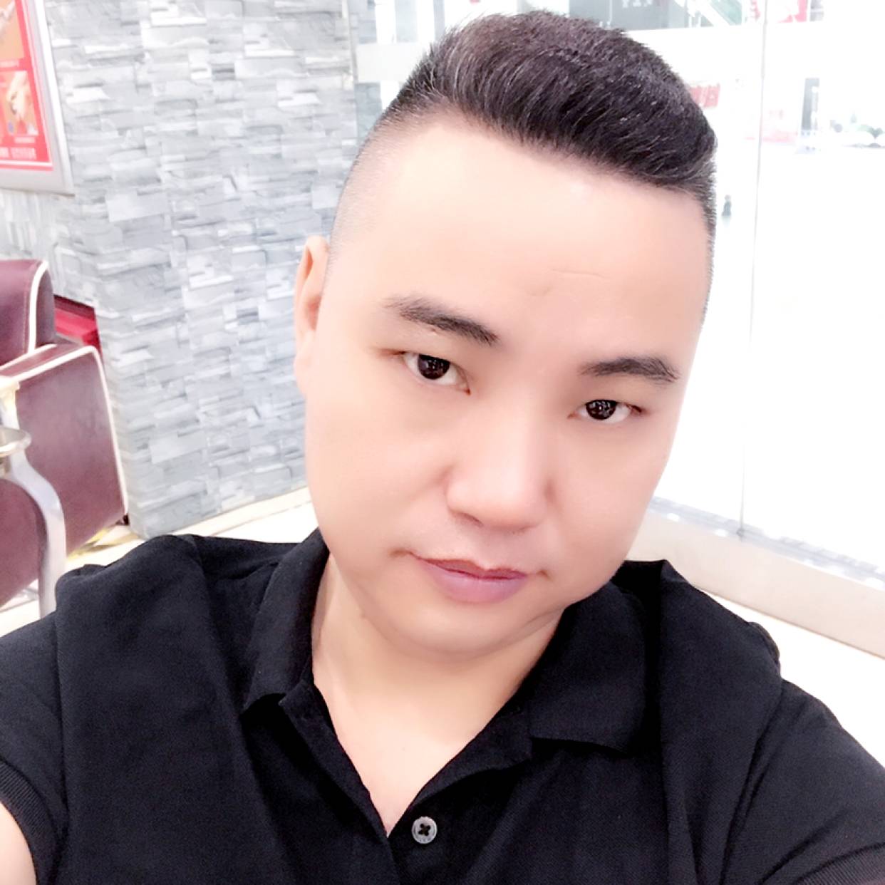 曾经拿巨人的照片