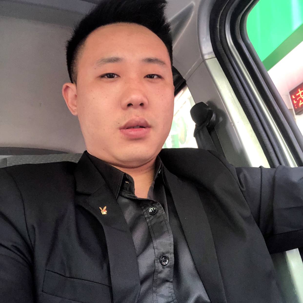 钢笔闻温柔的照片