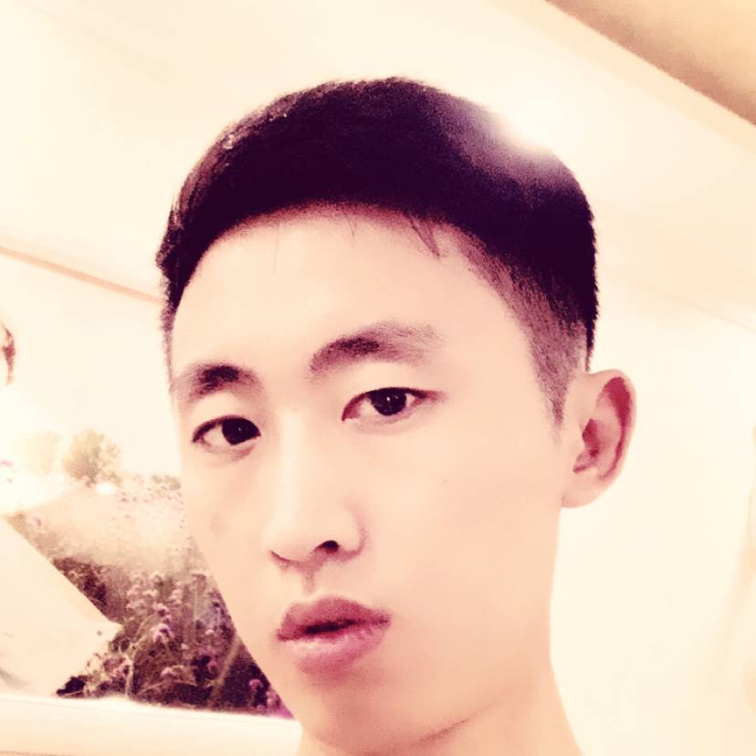 耍酷笑砖头的照片