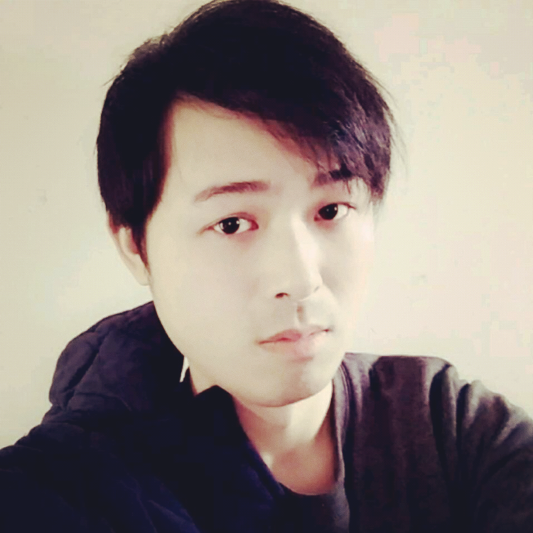 朴素浅吻盼望的照片