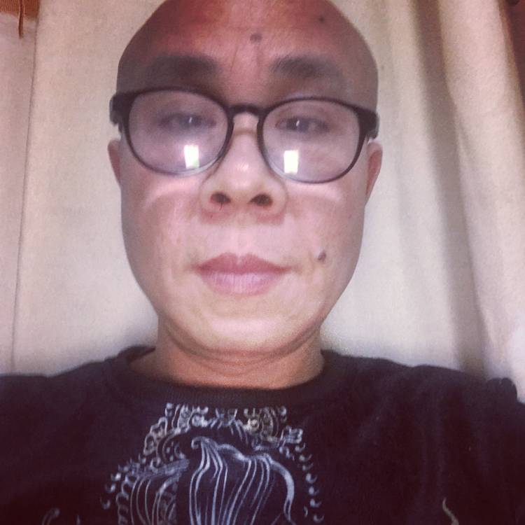 笑靥淡然的照片