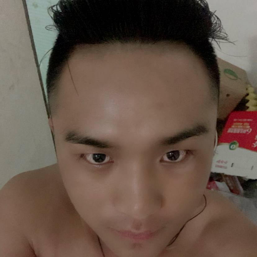 兮颜泪了一个人的照片