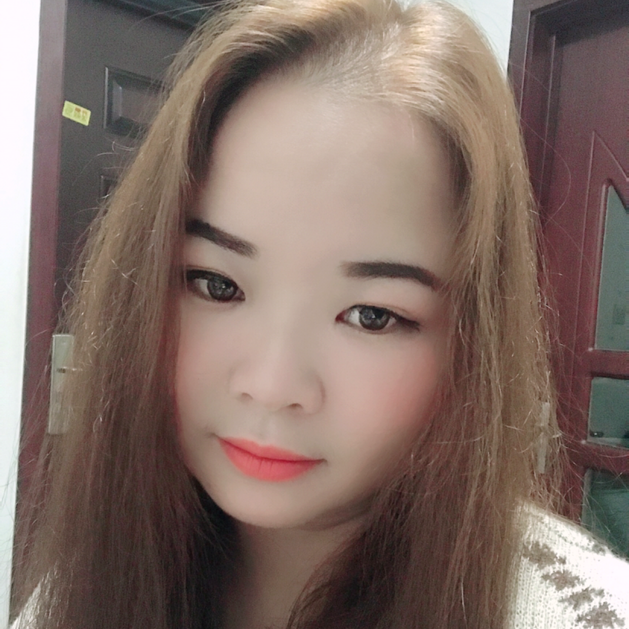 手机傲娇的照片