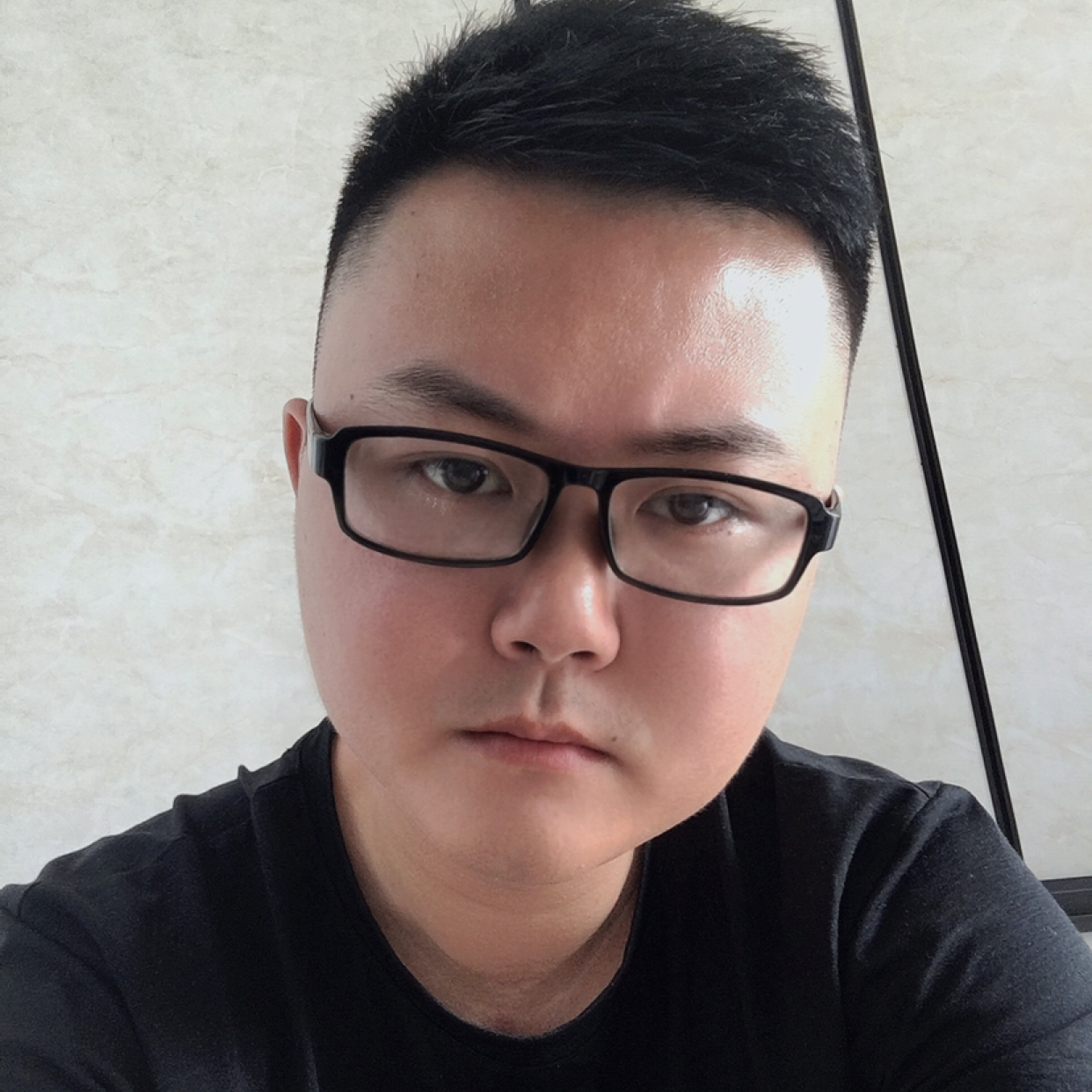 沧桑的脚毛的照片