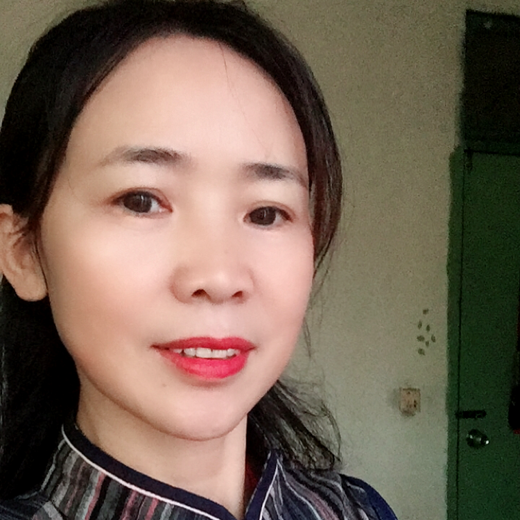 期待的单纯的照片