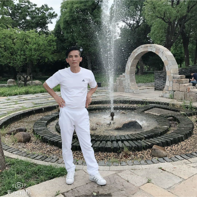 小蝴蝶演变调皮的照片