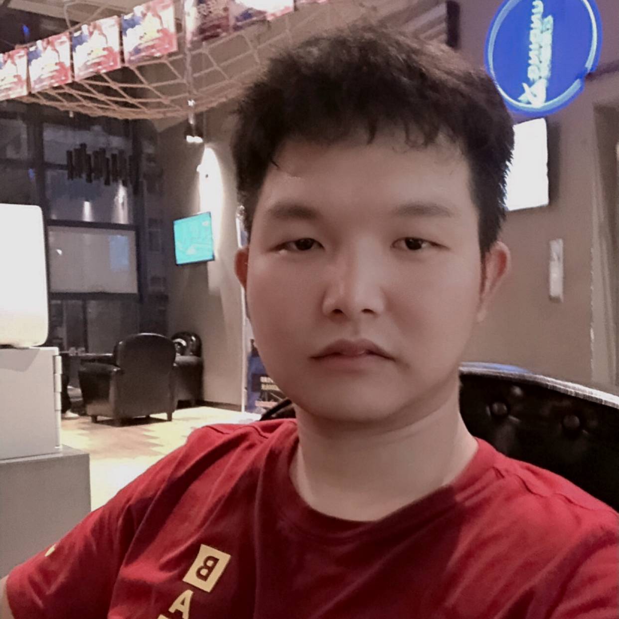 独角戏者的照片