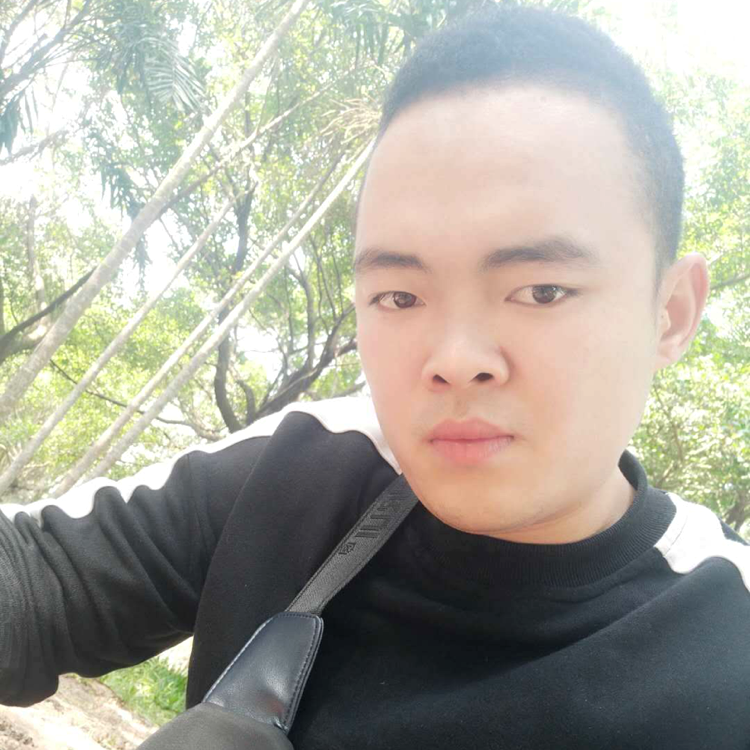 水壶回首玩命的照片