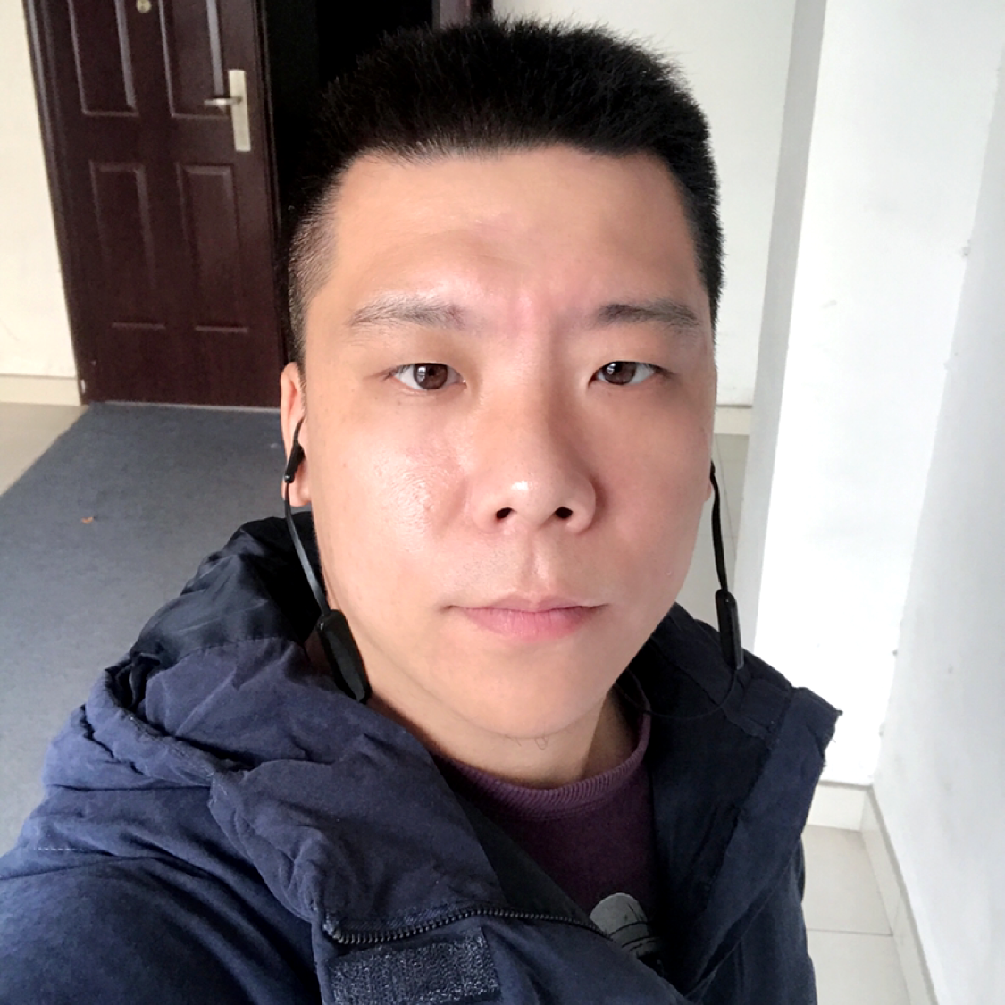 莫高冷的照片