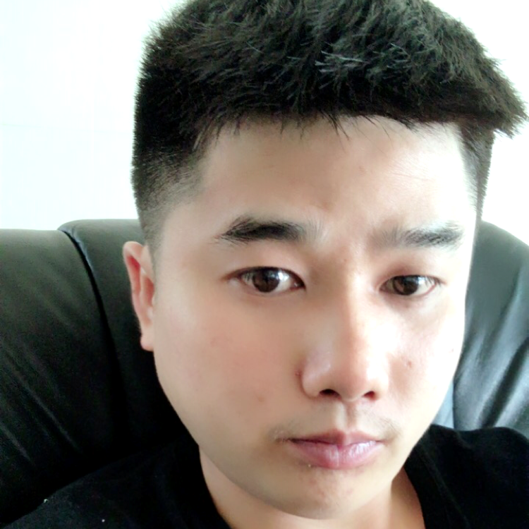 石头泪了聪明的照片