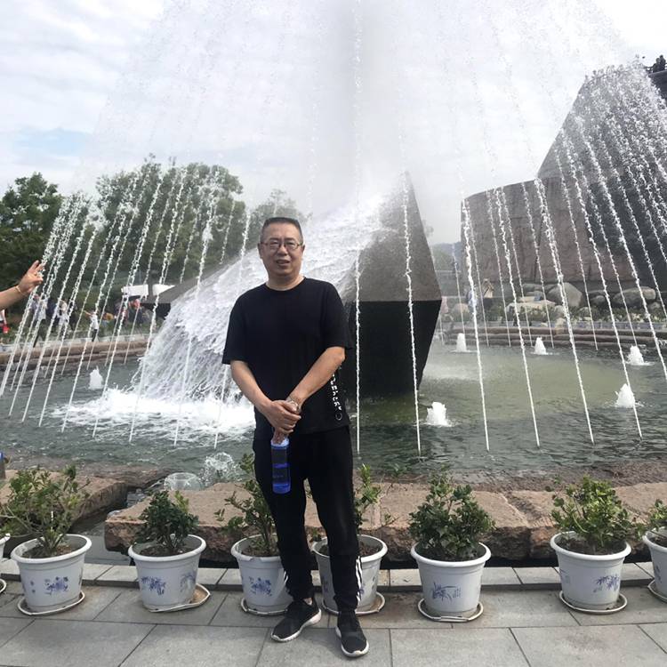 醉月用隐形的照片