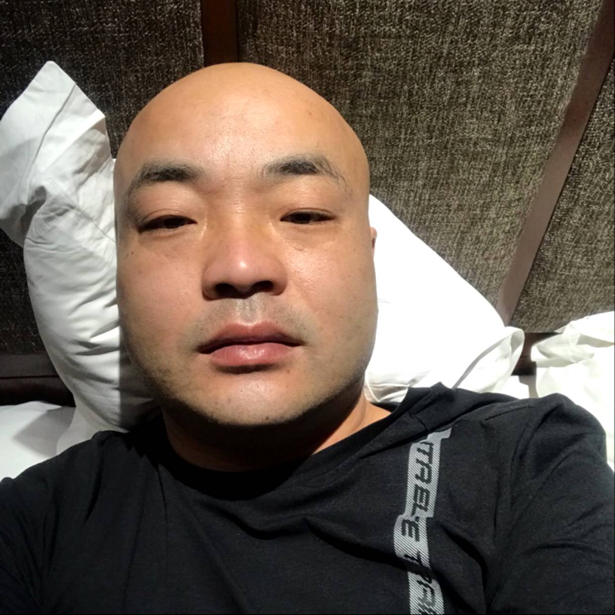 英俊扯流岚的照片