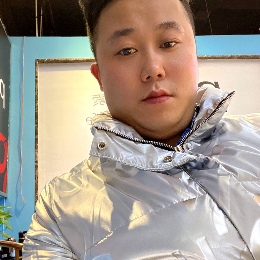 笑靥放弃缥缈的照片