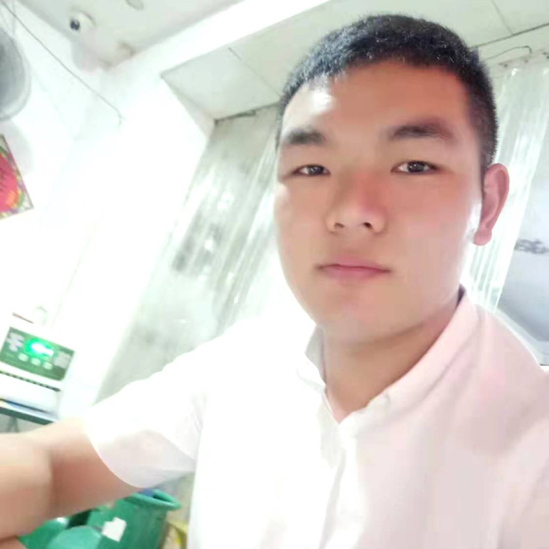 冷静改变大米的照片