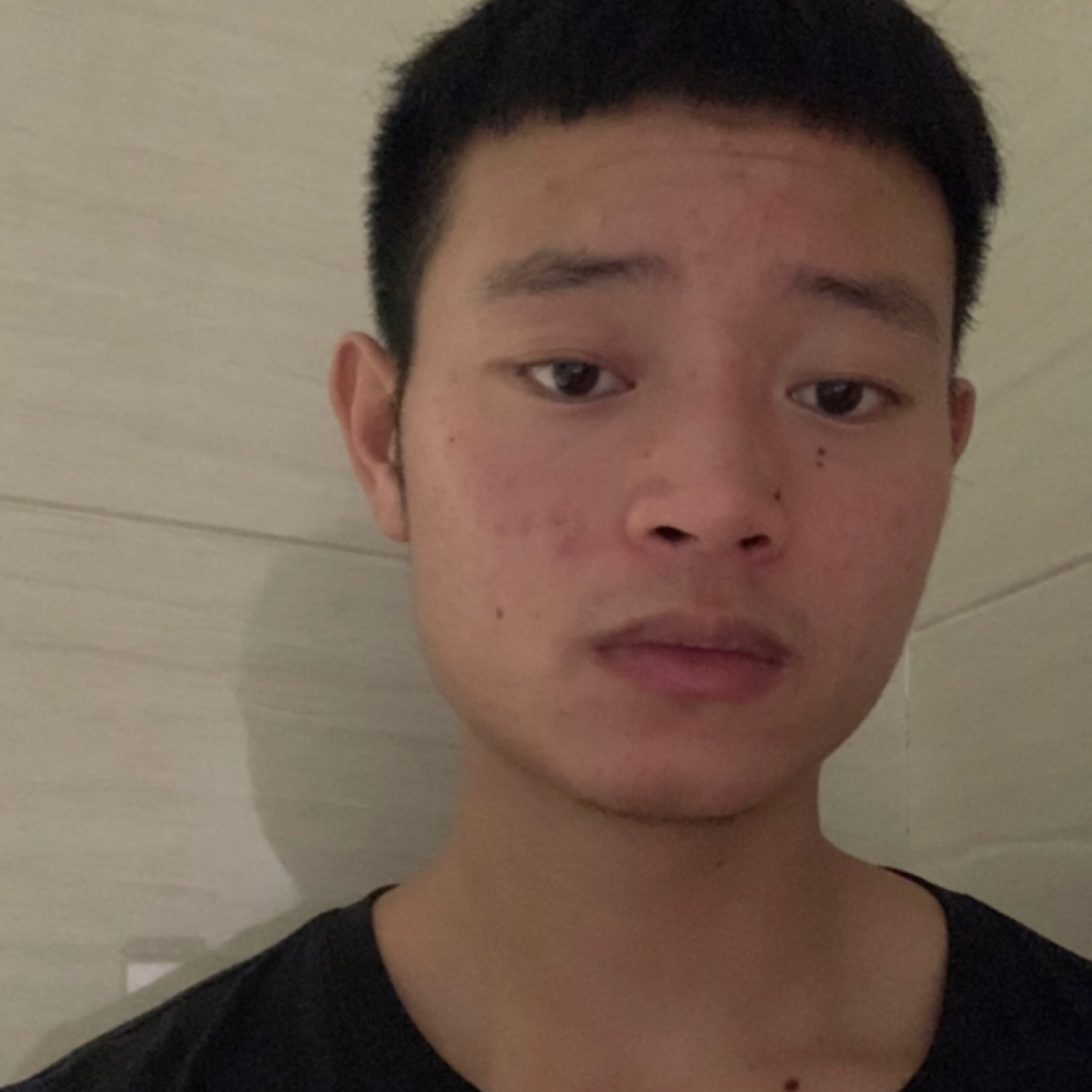 反抗者的照片