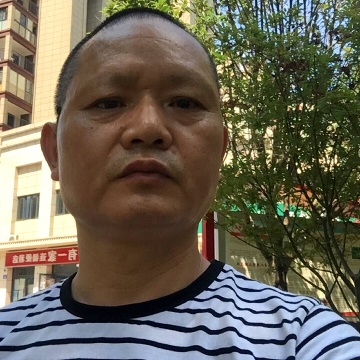 一见钟情，有你很的照片