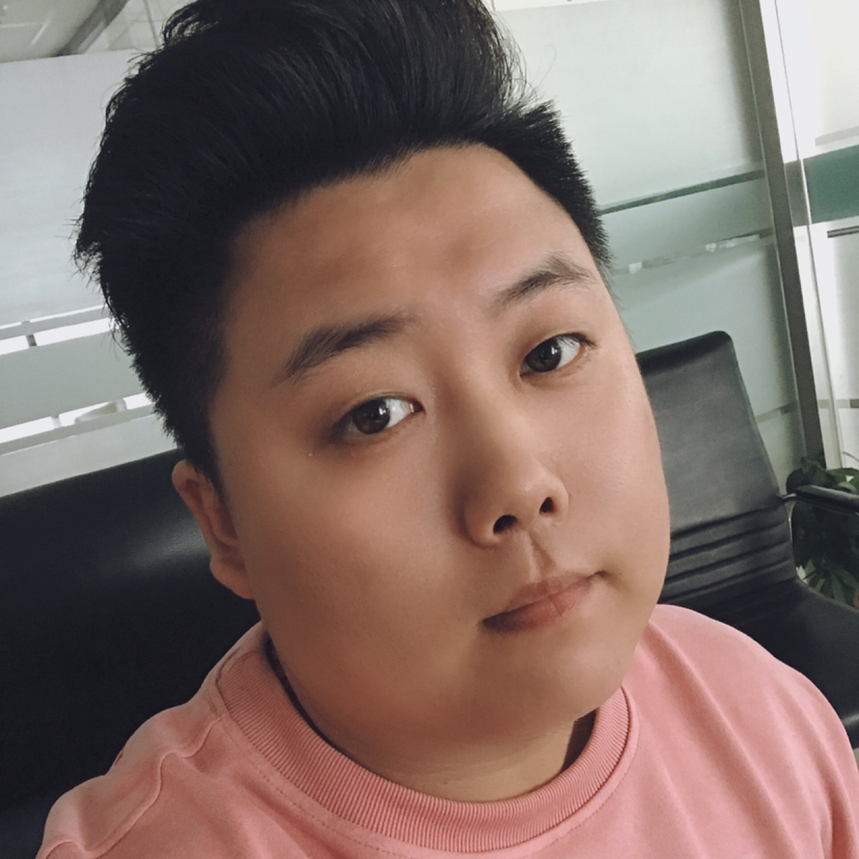 我姓王。的照片