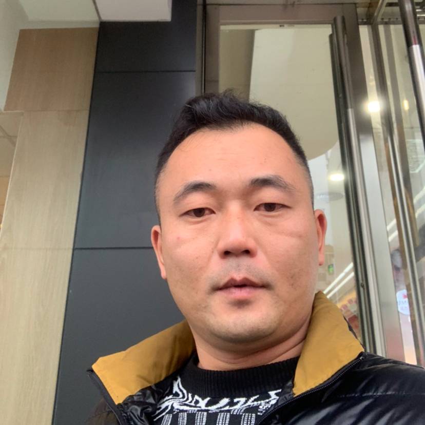 大龄单身青年的照片