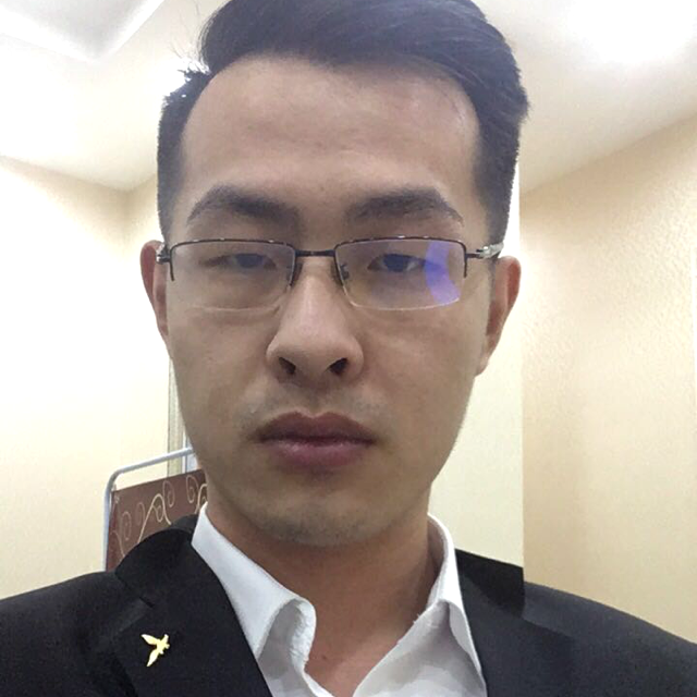 沉静等待机器猫的照片